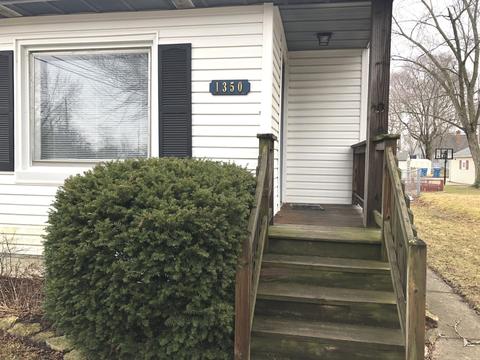 1350 S 5th Ave, Kankakee, IL 60901 photo 2
