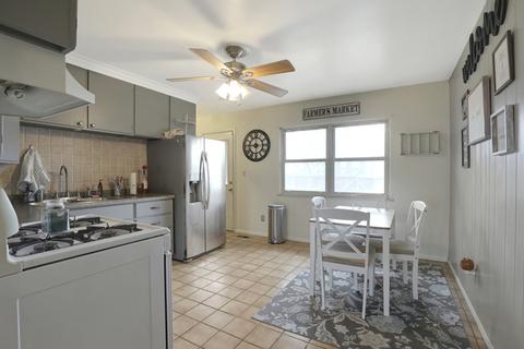 3006 W Daniel St, Champaign, IL 61821 photo 6