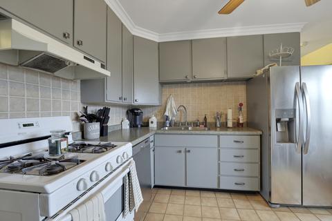 3006 W Daniel St, Champaign, IL 61821 photo 7