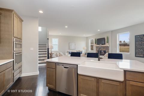 1334 Highpoint Ct, Bartlett, IL 60103 photo 6