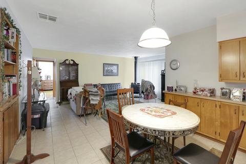 206 N White St, Sidney, IL 61877 photo 7