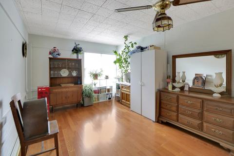 206 N White St, Sidney, IL 61877 photo 18