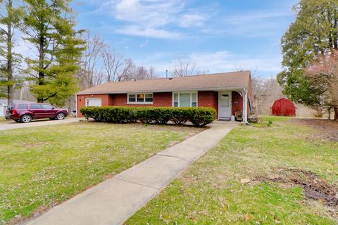 206 N White St, Sidney, IL 61877 photo 2