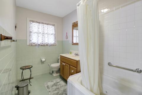 206 N White St, Sidney, IL 61877 photo 13