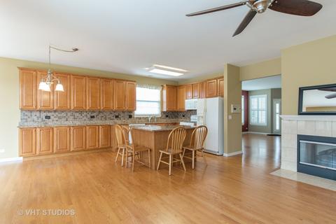 1256 York Ct, Aurora, IL 60502 photo 4