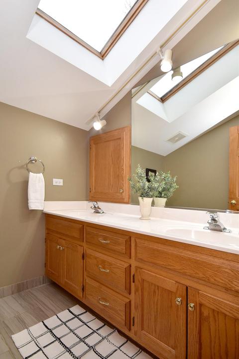 369 E Marion St, Elmhurst, IL 60126 photo 33