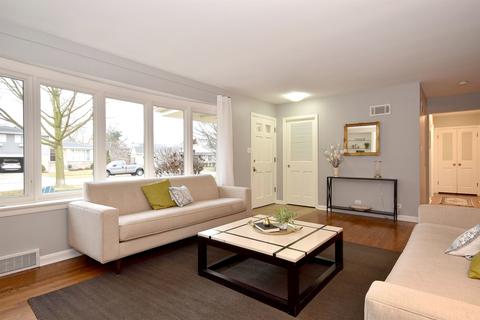 369 E Marion St, Elmhurst, IL 60126 photo 5