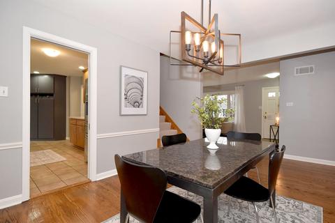 369 E Marion St, Elmhurst, IL 60126 photo 8