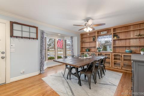 2202 Bluebird Ln, Rolling Meadows, IL 60008 photo 4