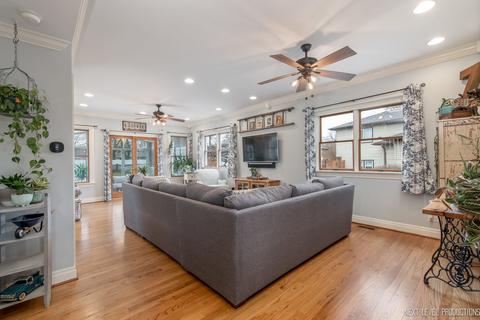 2202 Bluebird Ln, Rolling Meadows, IL 60008 photo 11