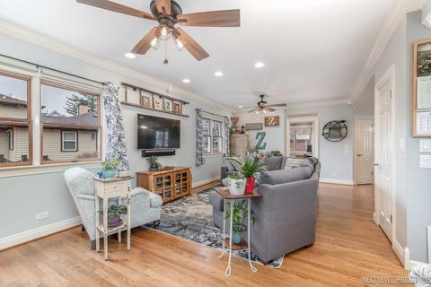 2202 Bluebird Ln, Rolling Meadows, IL 60008 photo 10