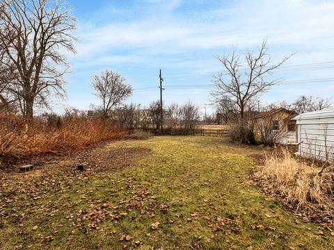 2030 E Devon Ave, Hanover Park, IL 60133 photo 2