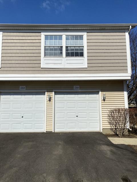 1206 Quincy Ct, Wheeling, IL 60090 photo 1