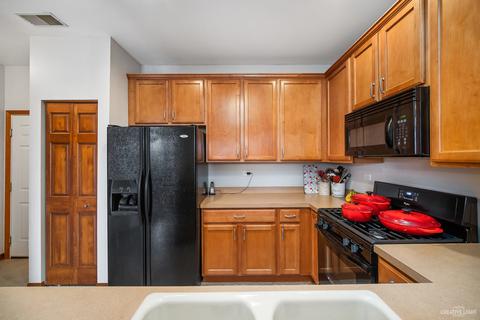 2292 Georgetown Cir, Aurora, IL 60503 photo 8