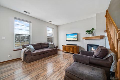 2292 Georgetown Cir, Aurora, IL 60503 photo 4