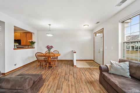 2292 Georgetown Cir, Aurora, IL 60503 photo 5
