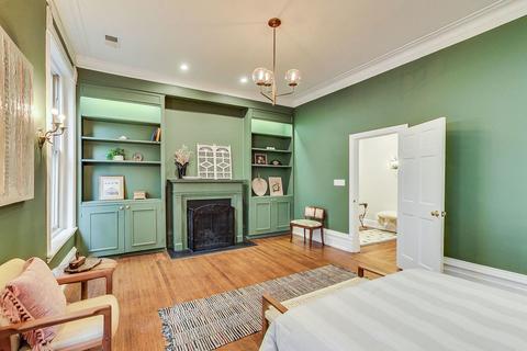 33 Elm St, Chicago, IL 60611 photo 27
