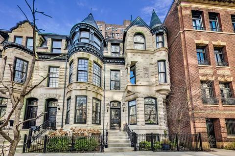 33 Elm St, Chicago, IL 60611 photo 1