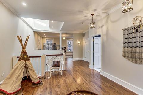 33 Elm St, Chicago, IL 60611 photo 36