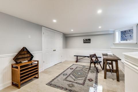 33 Elm St, Chicago, IL 60611 photo 44