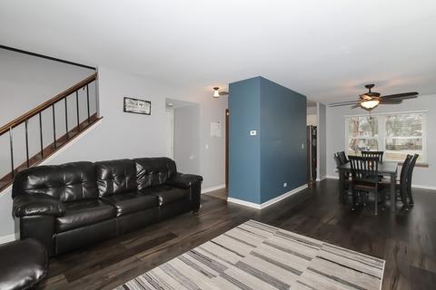 900 Perry Dr, Algonquin, IL 60102 photo 5