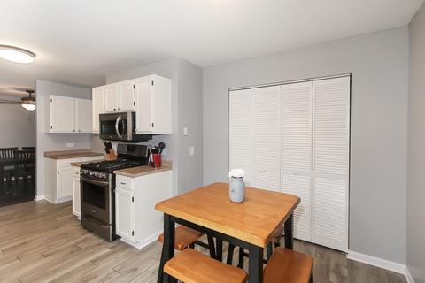 900 Perry Dr, Algonquin, IL 60102 photo 13