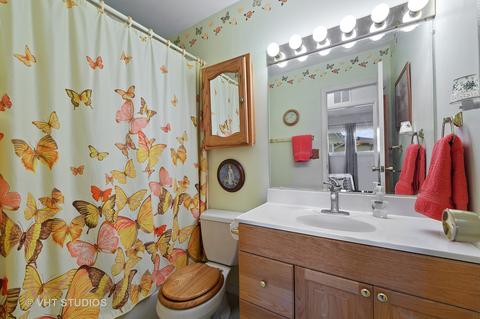 765 Cambridge Ln, Hoffman Estates, IL 60169 photo 12