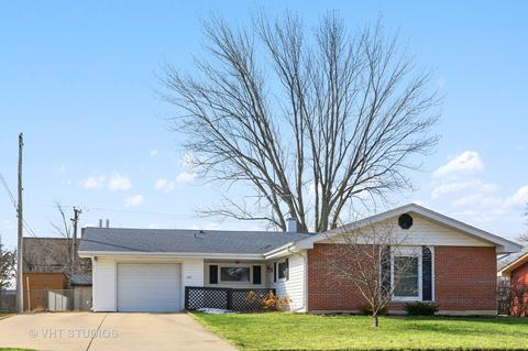 765 Cambridge Ln, Hoffman Estates, IL 60169 photo 1