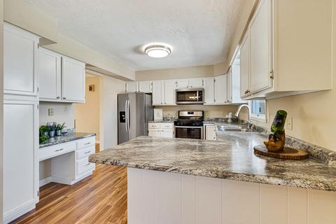 1908 Menge Rd, Marengo, IL 60152 photo 10