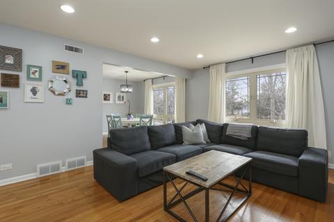 1679 E Forest Ave, Des Plaines, IL 60018 photo 3