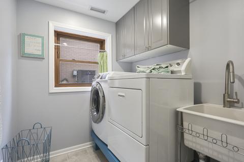 1679 E Forest Ave, Des Plaines, IL 60018 photo 16