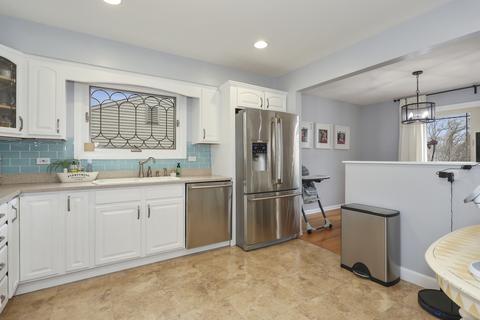 1679 E Forest Ave, Des Plaines, IL 60018 photo 6