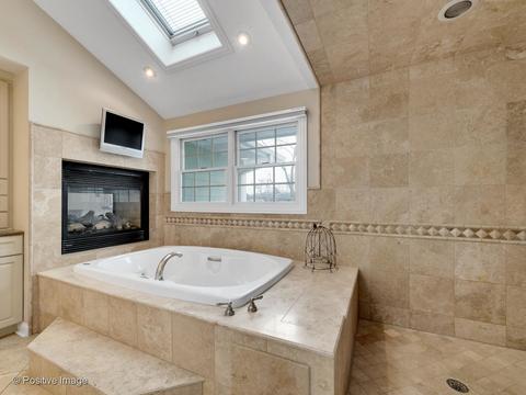 433 W Prairie Ave, Wheaton, IL 60187 photo 16