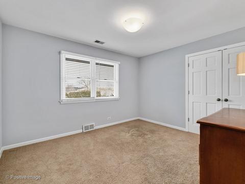 433 W Prairie Ave, Wheaton, IL 60187 photo 18