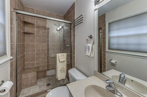 740 Timothy Ln, Des Plaines, IL 60016 photo 13
