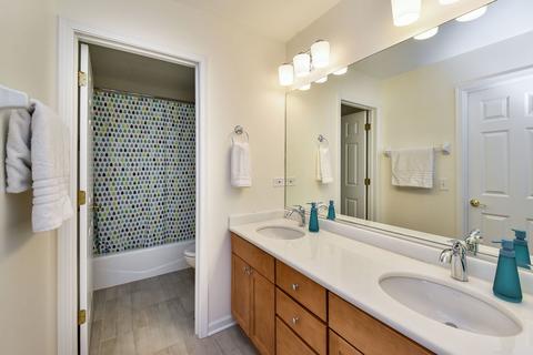 1323 Irving Ave, Wheaton, IL 60187 photo 24