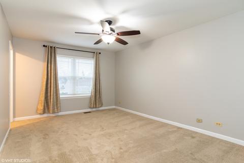 1950 Gleneagle Cir, Elgin, IL 60123 photo 9