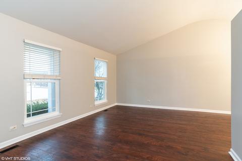 1950 Gleneagle Cir, Elgin, IL 60123 photo 5