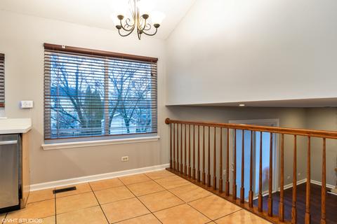 1950 Gleneagle Cir, Elgin, IL 60123 photo 7