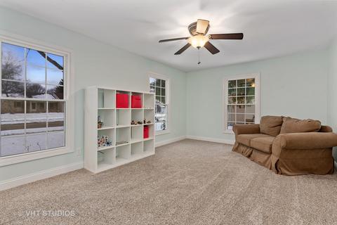 533 Skyline Dr, Algonquin, IL 60102 photo 3