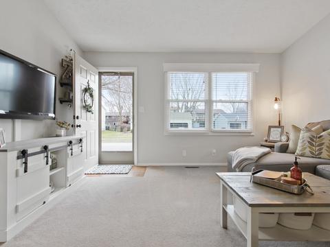 110 Nottingham Chase, Normal, IL 61761 photo 2