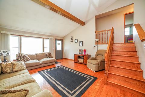1058 N Main Ave, Kankakee, IL 60901 photo 3