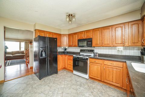 1058 N Main Ave, Kankakee, IL 60901 photo 8