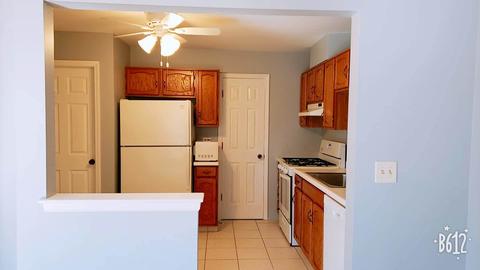 1602 Queens Ct #C-1, Wheeling, IL 60090 photo 9