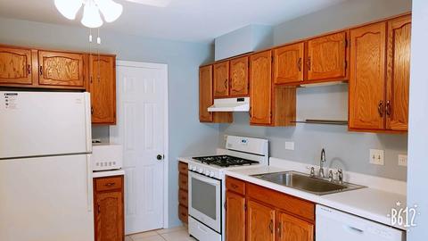 1602 Queens Ct #C-1, Wheeling, IL 60090 photo 5