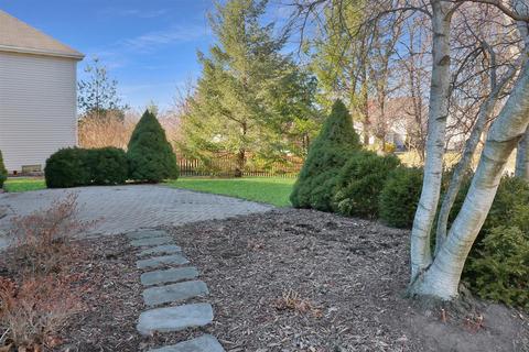 1330 Deerfield Ln, Bartlett, IL 60103 photo 23