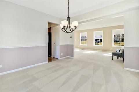 1330 Deerfield Ln, Bartlett, IL 60103 photo 9