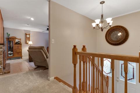 9033 Apollo Rd, Bloomington, IL 61705 photo 2