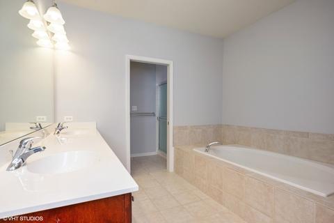12922 Tipperary Ln, Plainfield, IL 60585 photo 9