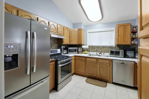 1615 Golfview Rd, Rantoul, IL 61866 photo 9